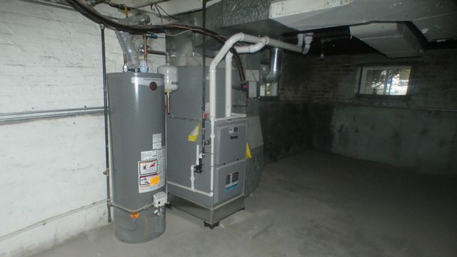 2657 E 93rd Street, Chicago, IL 60617