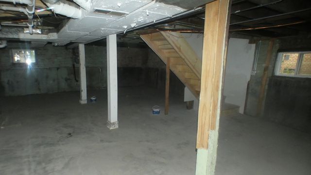 2657 E 93rd Street, Chicago, IL 60617