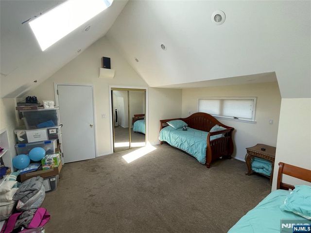 526 Rutland Avenue, Teaneck, NJ 07666