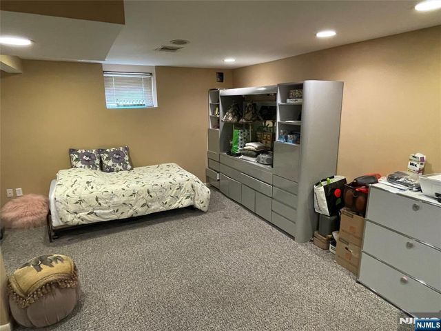 526 Rutland Avenue, Teaneck, NJ 07666