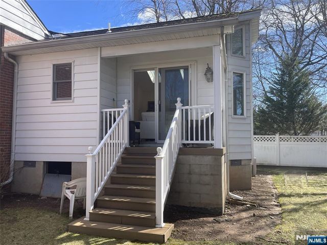 526 Rutland Avenue, Teaneck, NJ 07666