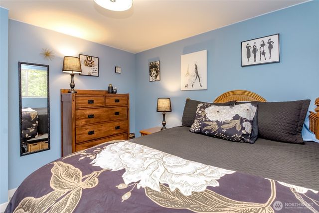 33227 39th Avenue SW, Federal Way, WA 98023