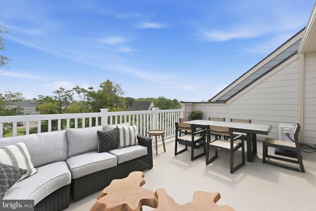8741 NOETHER ST, Manassas, VA 20109