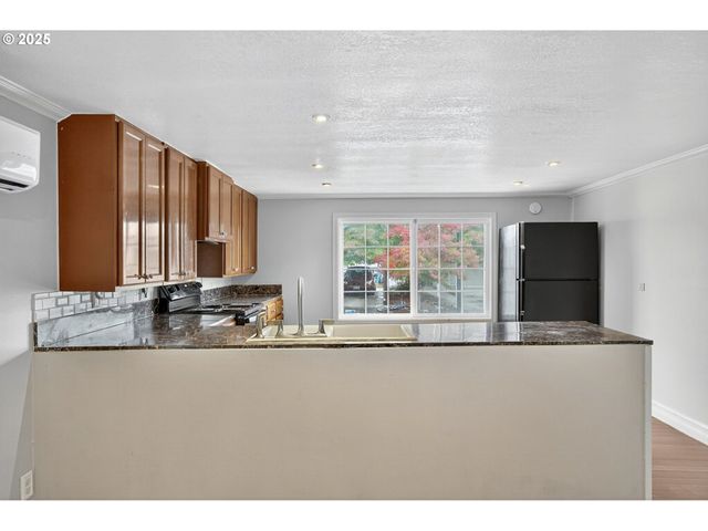 681 Sw CONCORD Way, Beaverton, OR 97006