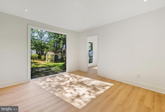 1015 MERRYMOUNT AVE S, Blackwood, NJ 08012