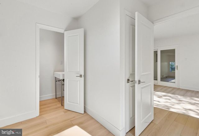 1015 MERRYMOUNT AVE S, Blackwood, NJ 08012