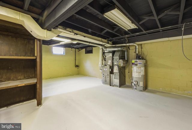 1015 MERRYMOUNT AVE S, Blackwood, NJ 08012