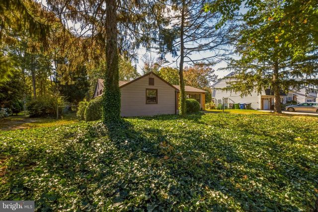 1015 MERRYMOUNT AVE S, Blackwood, NJ 08012