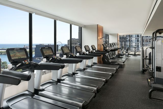 180 E PEARSON Street 6907, Chicago, IL 60611