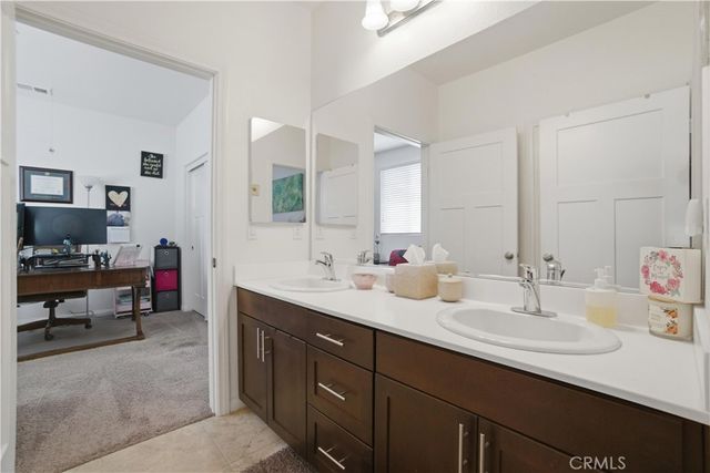 20040 Dampa Lane, Winnetka, CA 91306