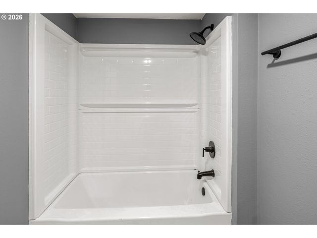 14062 Se FOSTER Rd, Portland, OR 97236