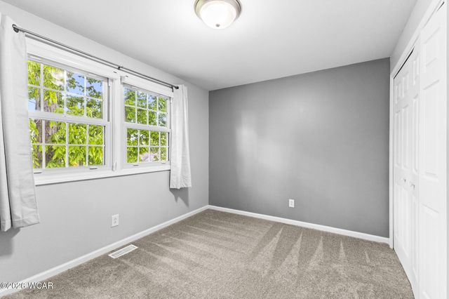 120 Barnsbury Drive, Lima, OH 45804