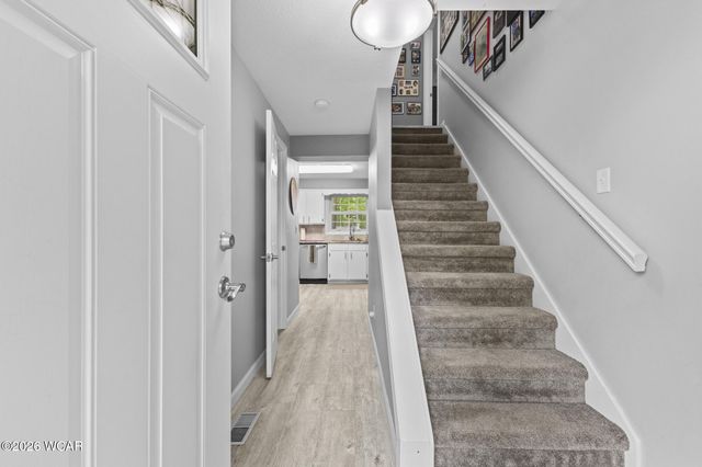 120 Barnsbury Drive, Lima, OH 45804