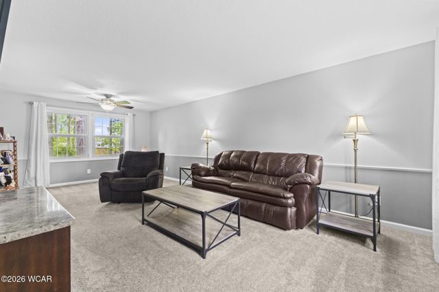 120 Barnsbury Drive, Lima, OH 45804