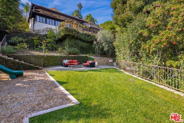 4778 Bonvue Avenue, Los Angeles, CA 90027
