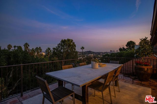 4778 Bonvue Avenue, Los Angeles, CA 90027