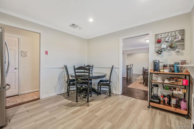 792 Frankford Road, West Babylon, NY 11704