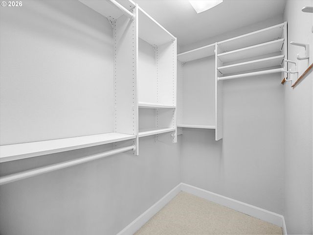 4528 LOWER Dr, Lake Oswego, OR 97035