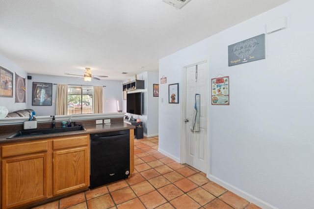101 Texas Ash CV, Manchaca, TX 78652