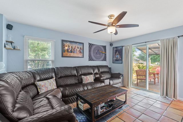 101 Texas Ash CV, Manchaca, TX 78652