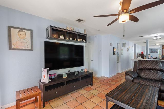 101 Texas Ash CV, Manchaca, TX 78652