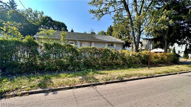 22 Uhler Avenue, Akron, OH 44310