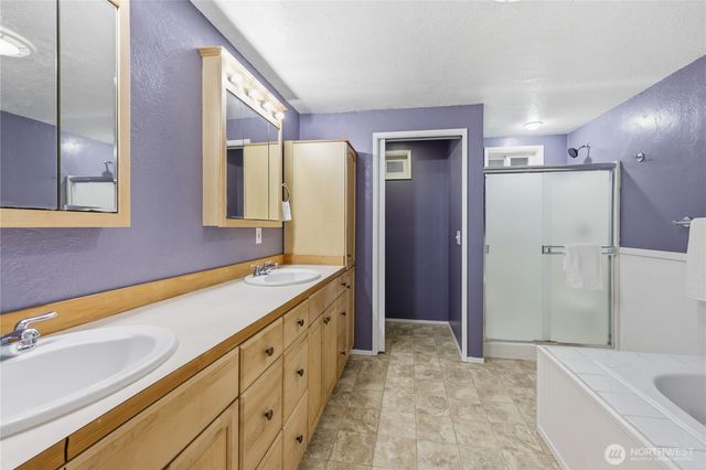 22250 NE Sea Vista, Poulsbo, WA 98370