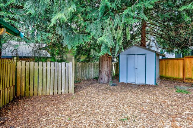 22250 NE Sea Vista, Poulsbo, WA 98370