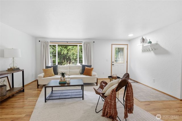 22250 NE Sea Vista, Poulsbo, WA 98370