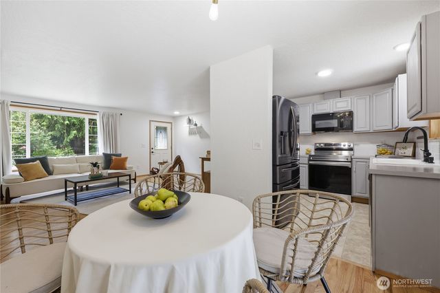 22250 NE Sea Vista, Poulsbo, WA 98370