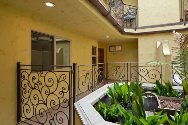 7575 Eads Avenue 206, La Jolla, CA 92037