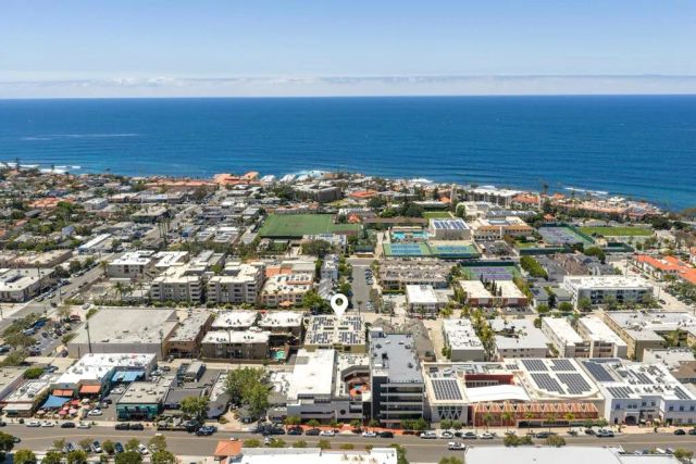 7575 Eads Avenue 206, La Jolla, CA 92037
