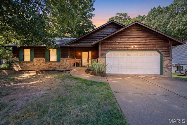 2553 Tricia Lane, High Ridge, MO 63049