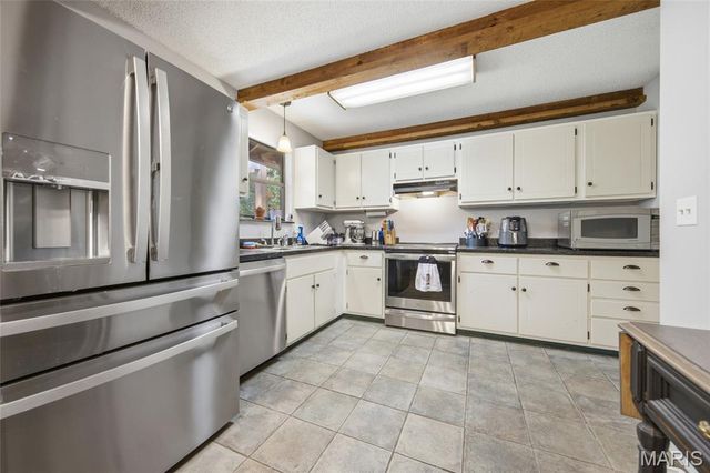2553 Tricia Lane, High Ridge, MO 63049