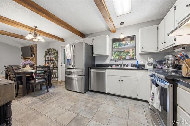 2553 Tricia Lane, High Ridge, MO 63049
