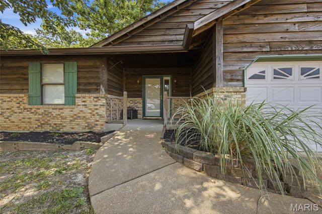 2553 Tricia Lane, High Ridge, MO 63049