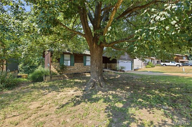 2553 Tricia Lane, High Ridge, MO 63049