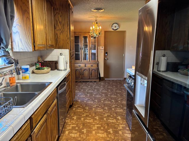 9852 Margaret Ct, Delhi, CA 95315