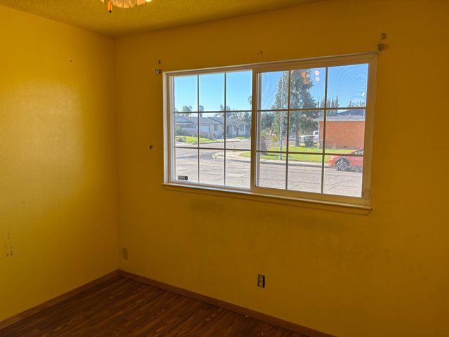 9852 Margaret Ct, Delhi, CA 95315