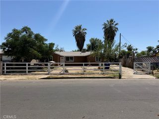 935 Sylvia Drive, Bakersfield, CA 93304
