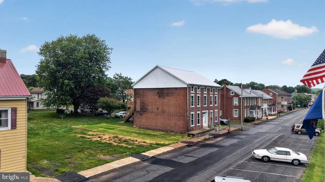 216 N FRONT ST, Liverpool, PA 17045