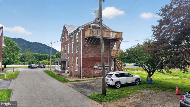 216 N FRONT ST, Liverpool, PA 17045