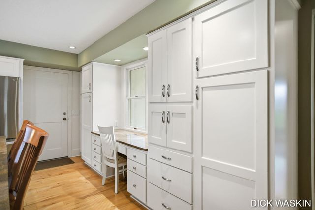 6515 Clearbrook Drive, Saugatuck, MI 49453