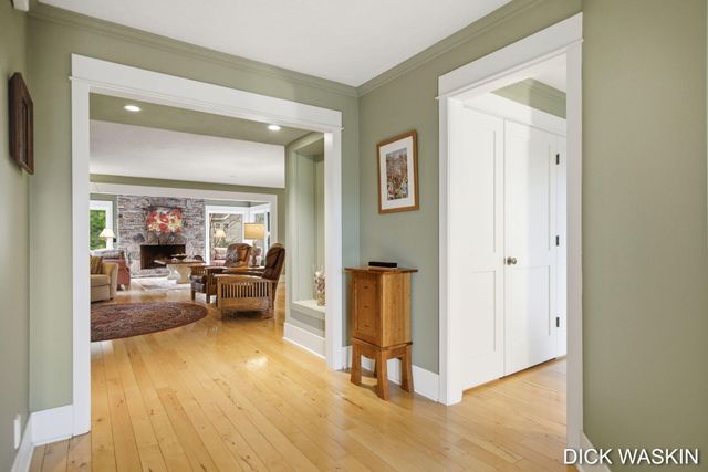 6515 Clearbrook Drive, Saugatuck, MI 49453