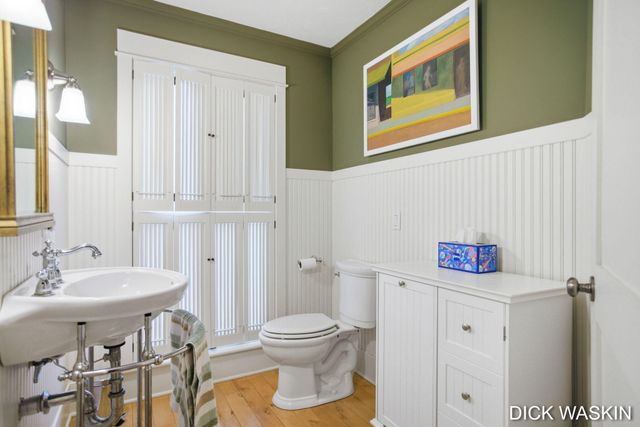 6515 Clearbrook Drive, Saugatuck, MI 49453
