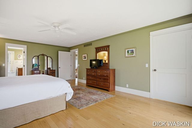 6515 Clearbrook Drive, Saugatuck, MI 49453