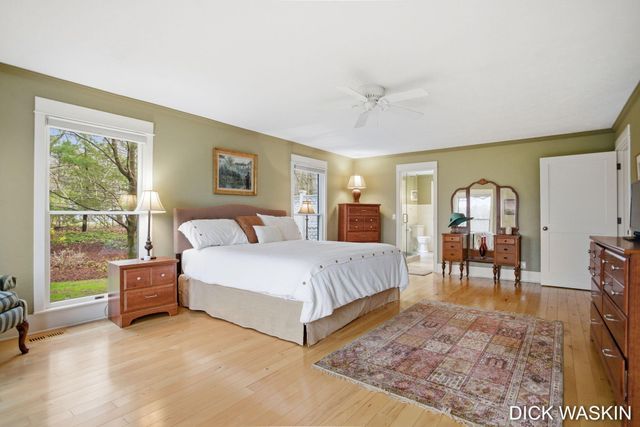 6515 Clearbrook Drive, Saugatuck, MI 49453