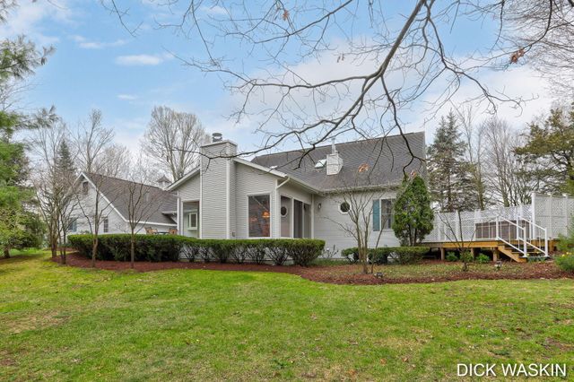 6515 Clearbrook Drive, Saugatuck, MI 49453