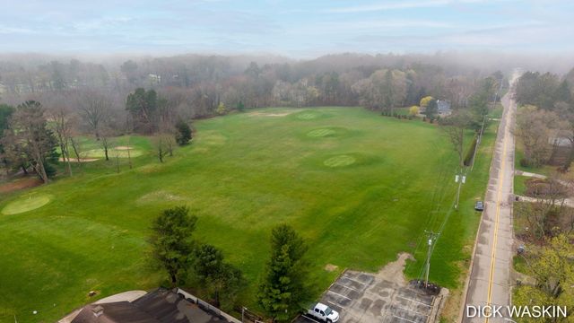 6515 Clearbrook Drive, Saugatuck, MI 49453