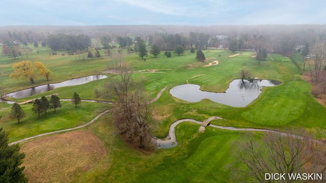 6515 Clearbrook Drive, Saugatuck, MI 49453